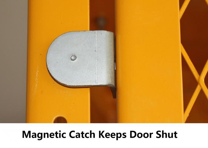 ドア チェーンが付いている垂直4プロパン シリンダー収納キャビネットは/磁気ドアを選抜します